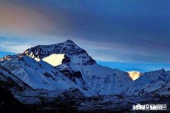 女朋友想去攀登珠峰，你愿意和她去吗