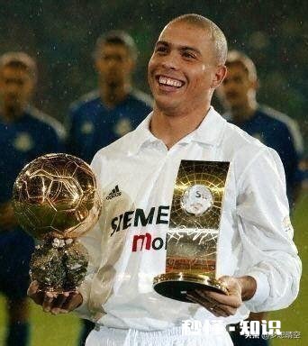 卡纳瓦罗：马拉多纳是真球王，而大罗是最接近他的球员！你认同他的观点吗