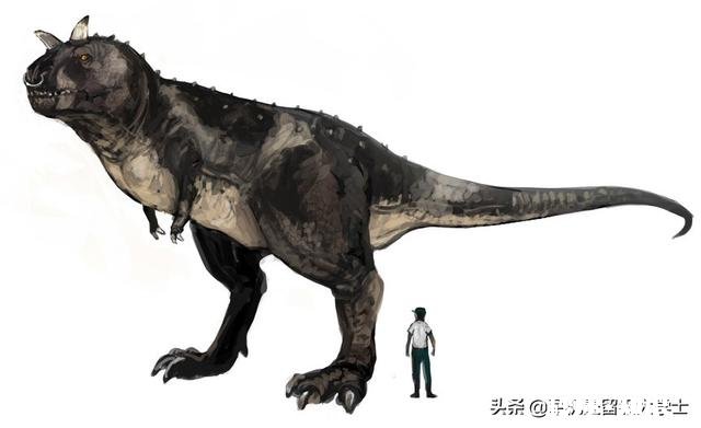 犄角和獠牙哪个更厉害感觉吃素的长犄角,吃荤的长獠牙。以前是不是既有犄角也有獠牙