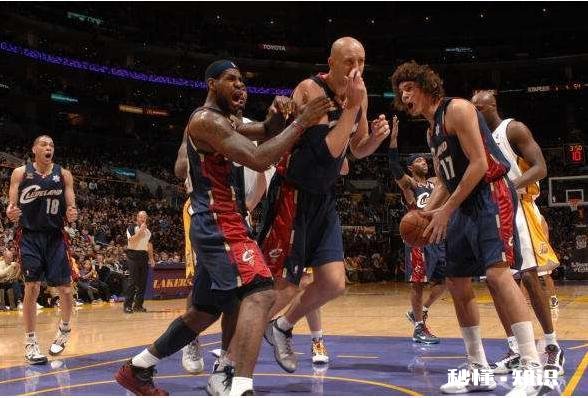 奥尼尔搭档詹姆斯，61胜联盟第一，为什么总决赛都没进