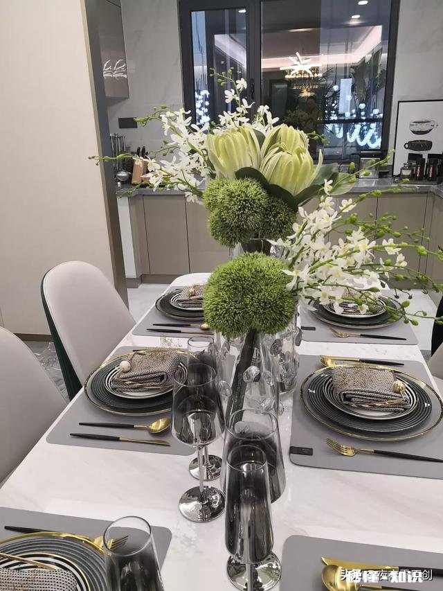 女朋友把她以前的相亲经历都告诉我是什么意思