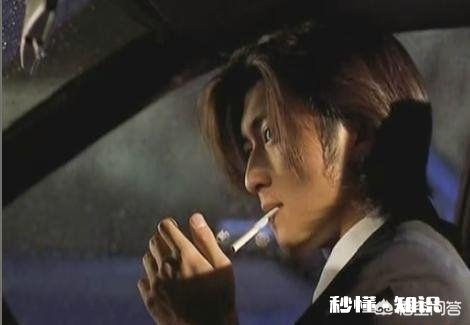 贾乃亮520饭局上,王源不断抽烟。网友:心情很复杂!你怎么看