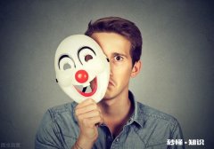 20岁男生性格内向，做什么事情都放不开，怎么办