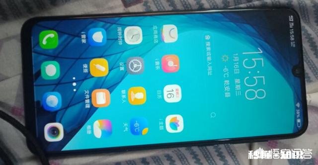 水滴屏和刘海屏该怎么选小米8SE和vivo Z3哪款优势更大