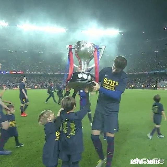 怎样看待巴萨夺冠T恤上写11年8夺冠是为了嘲讽皇马吗