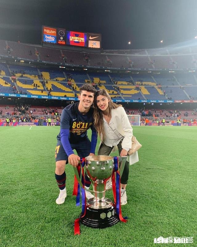 怎样看待巴萨夺冠T恤上写11年8夺冠是为了嘲讽皇马吗