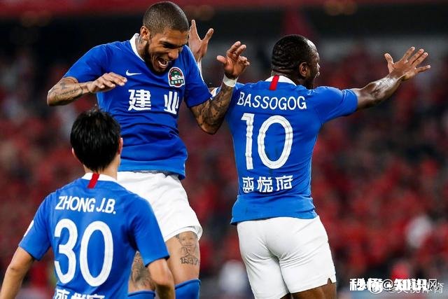 不纯真的中国足球!天海5-1提前一轮保级,贝尼特斯看傻了眼,你怎么看待这场比赛