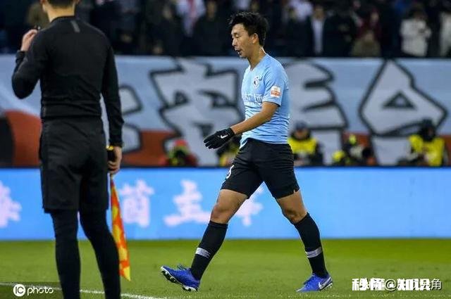 不纯真的中国足球!天海5-1提前一轮保级,贝尼特斯看傻了眼,你怎么看待这场比赛