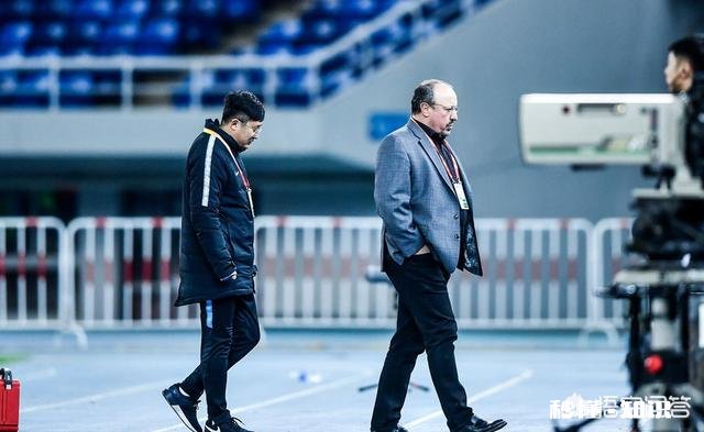 不纯真的中国足球!天海5-1提前一轮保级,贝尼特斯看傻了眼,你怎么看待这场比赛