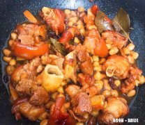 猪脚炖花生可以放红菇吗味道会好吗