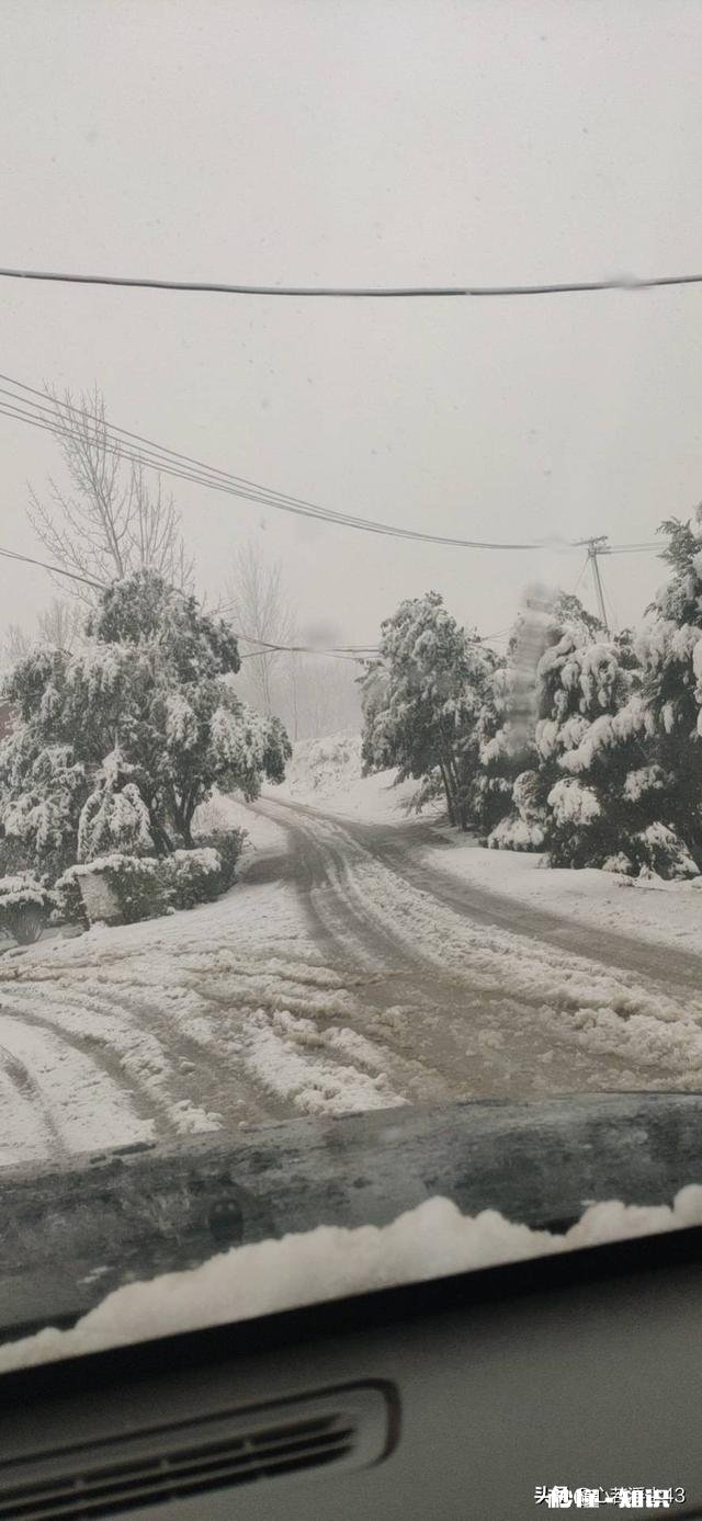 教师月工资开到一万，除了节假日，一天24小时在学校守着，你愿意吗
