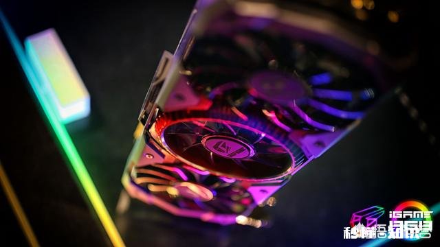 王思聪为IG庆祝抽奖，并公然称皇杂与腾讯工作人员不能参与，此事大家怎么看