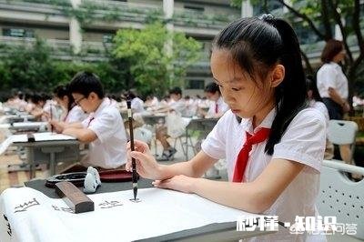 学书法，去小班学习好还是大班学习好