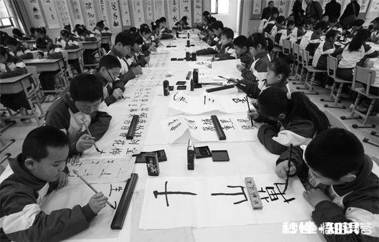 学书法，去小班学习好还是大班学习好