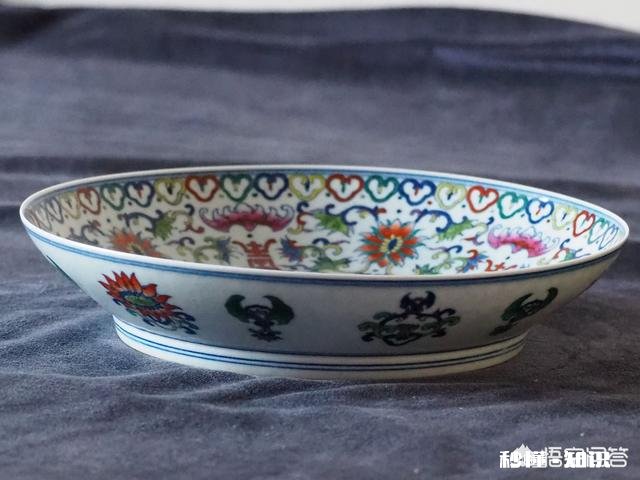 如何鉴别雍正斗彩梅瓶是否到代