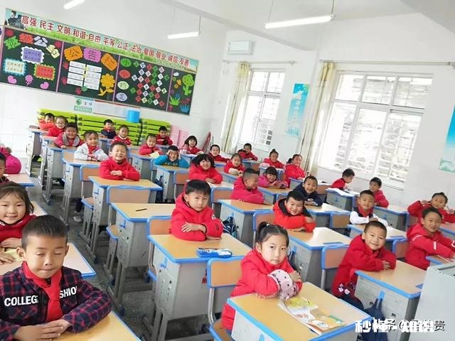 孩子刚上一年级，对语文提不上兴趣，上课也不专心听讲，怎么办