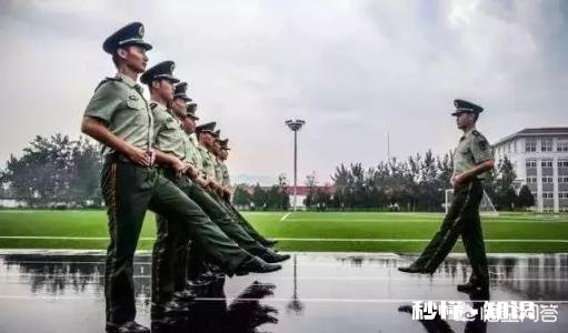 有些高中生考军校后出来做些什么工作