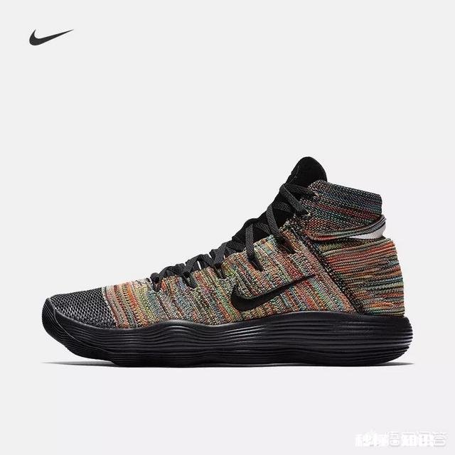 NBA球星打比赛时都穿什么鞋