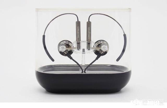 想买耳机，平时主要听民谣，有什么推荐的