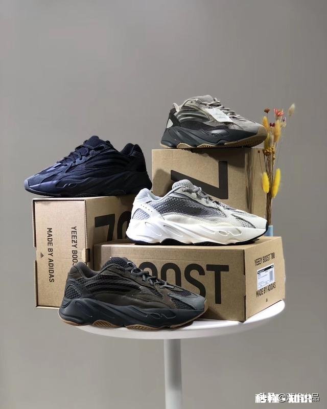 能否推荐一些冬天可以穿的运动鞋，例如耐克，李宁啥的