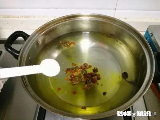 怎样用盐焗粉做鸡爪