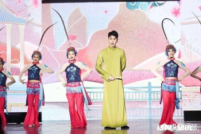 唱京歌比唱京剧容易一些吗