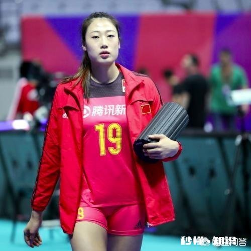 中国主场迎战多米尼加，有三名女排从始至终没有上场比赛，你怎么看