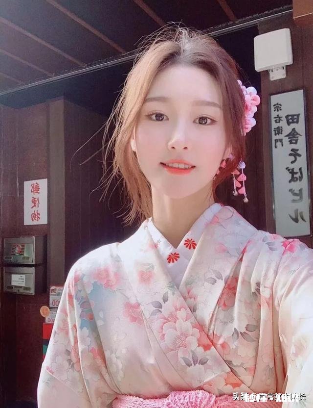 上学时，你和女生发生最搞笑的事情是什么