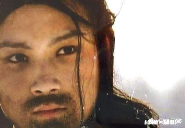 宁国府唱大戏，人人爱看，贾宝玉怎么就觉得无聊了还跑去袭人家里