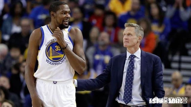 有人说勇士队一边在夺冠一边在培养新人，而拥有过詹姆斯的球队却一直在拿新人交易，对此你怎么看