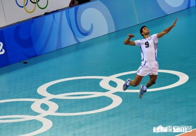日本女排那么矮也能大力跳发，为什么大个子的中国女排却少有人做你怎么看