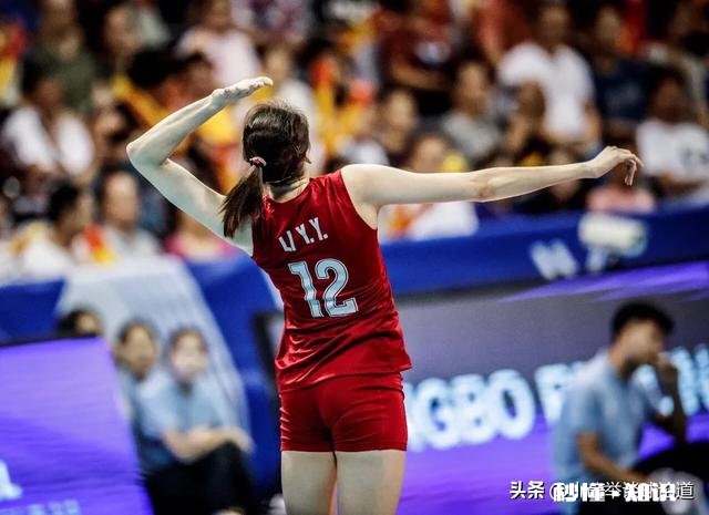 日本女排那么矮也能大力跳发，为什么大个子的中国女排却少有人做你怎么看