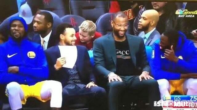 火箭大胜勇士队，火箭队主力球员全部开怀大笑，为什么勇士队主力球员也都在笑