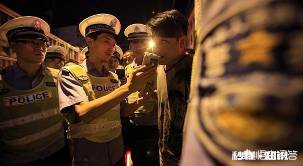 怎么看武汉实行酒驾同车、同桌“连坐”处罚，打110报警才可免责