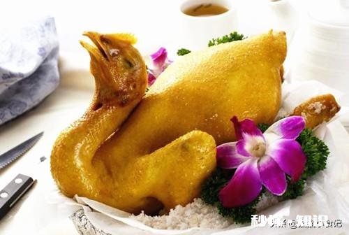 盐焗鸡先腌还是先除水怎么样好