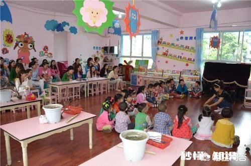 31岁女性，目前没有小孩，想考个幼师证，今后想从事这行工作，不知道可行不