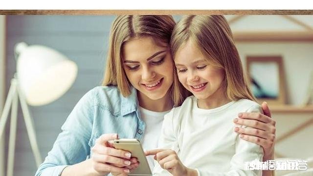 同事把孩子带来办公室，孩子十分吵闹影响其他人正常工作、休息，你如何看待这样的同事