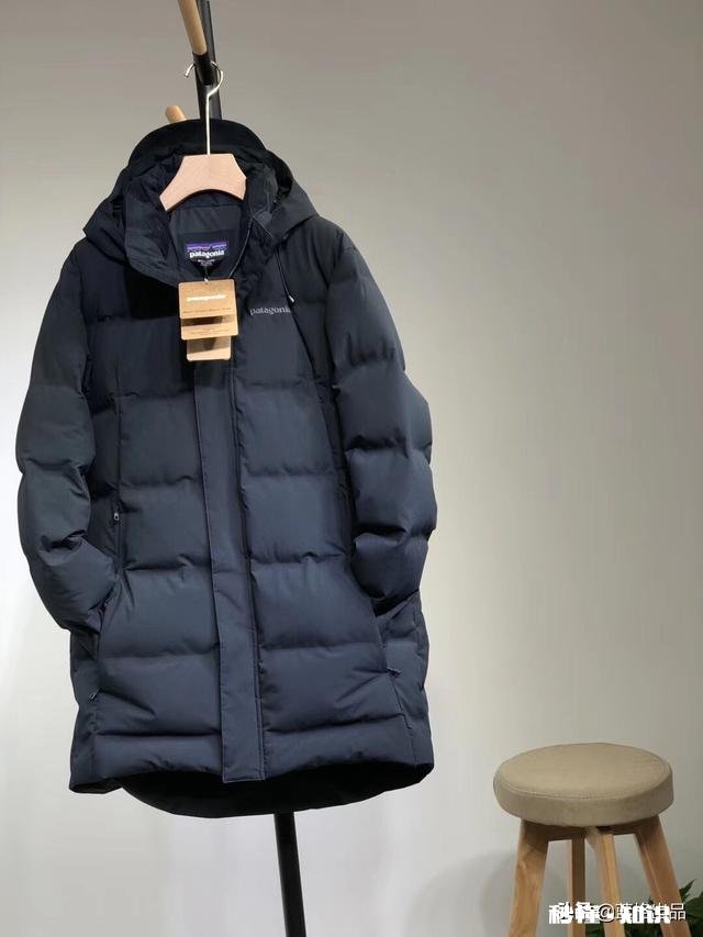 优衣库和哥伦比亚羽绒服哪个好些