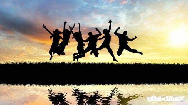 《王牌对王牌》中明星们对着年轻时的自己哭着喊出心里话，你想对18岁的自己说什么