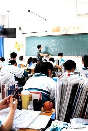 怎么布置孩子学习屋能拍照图片吗