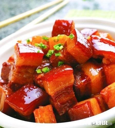 你吃牛排时，喜欢吃几成熟呢