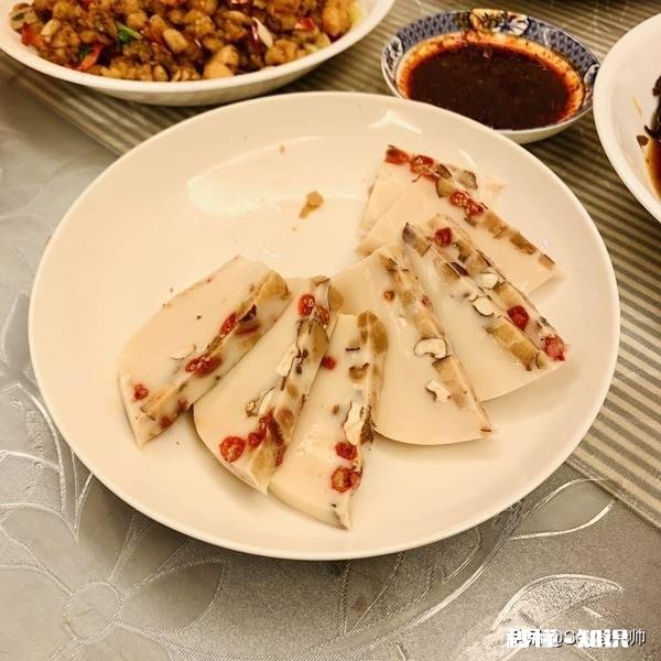 猪皮冻配什么调料好吃