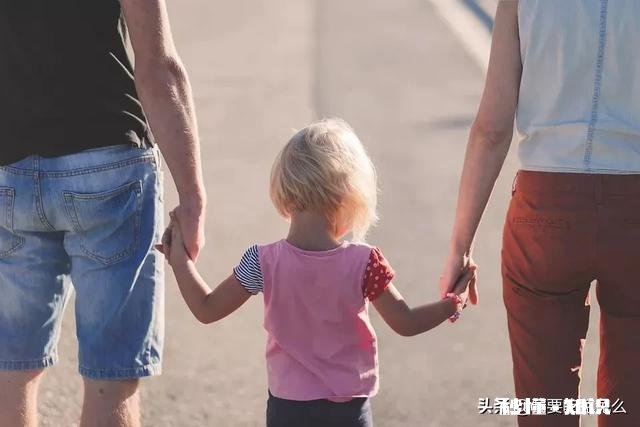 男孩多大开始会跟爸爸顶嘴,该怎么办