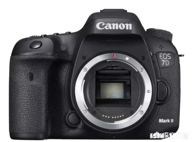 索尼微单6500值得买吗