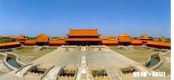 为什么清朝皇帝不在紫禁城内修建点厕所,而是使用木头做的马桶