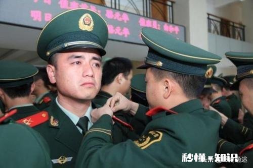 考士官学校和在部队直接转士官的区别有哪些