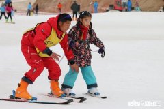 拍小孩子需要用什么单反镜头