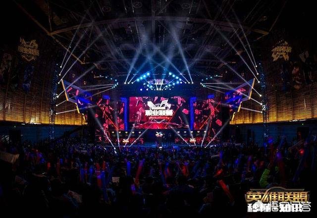 4月21号英雄联盟LPL季后赛RNG将要迎战最强敌人IG，你觉得几几开