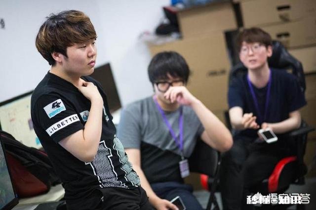 4月21号英雄联盟LPL季后赛RNG将要迎战最强敌人IG，你觉得几几开