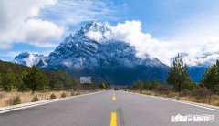 去西藏旅游攻略，是跟团好还是自驾好有什么需要注意的